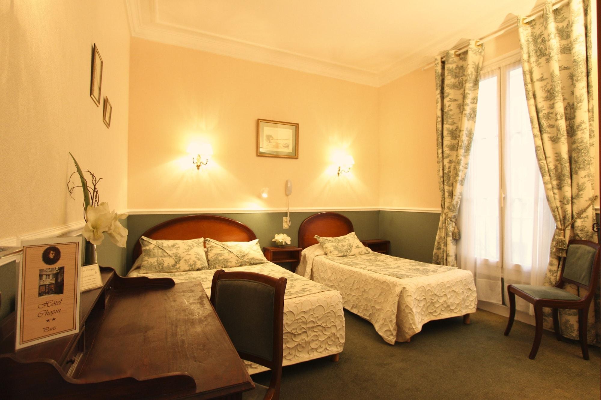 Hotel Chopin 2*